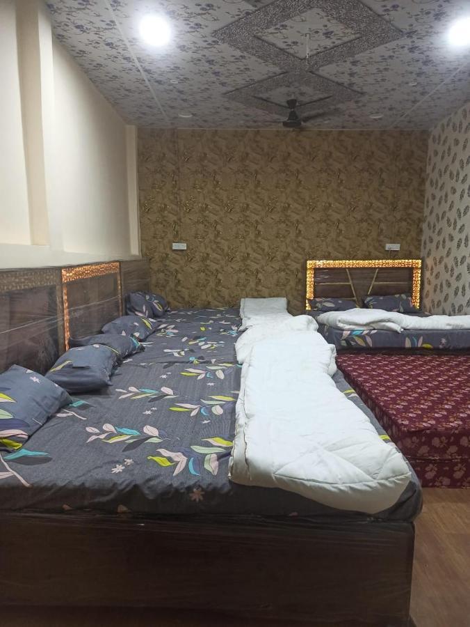 Shree Kashi Govardhan Dham Hotel Ujjain Exterior photo